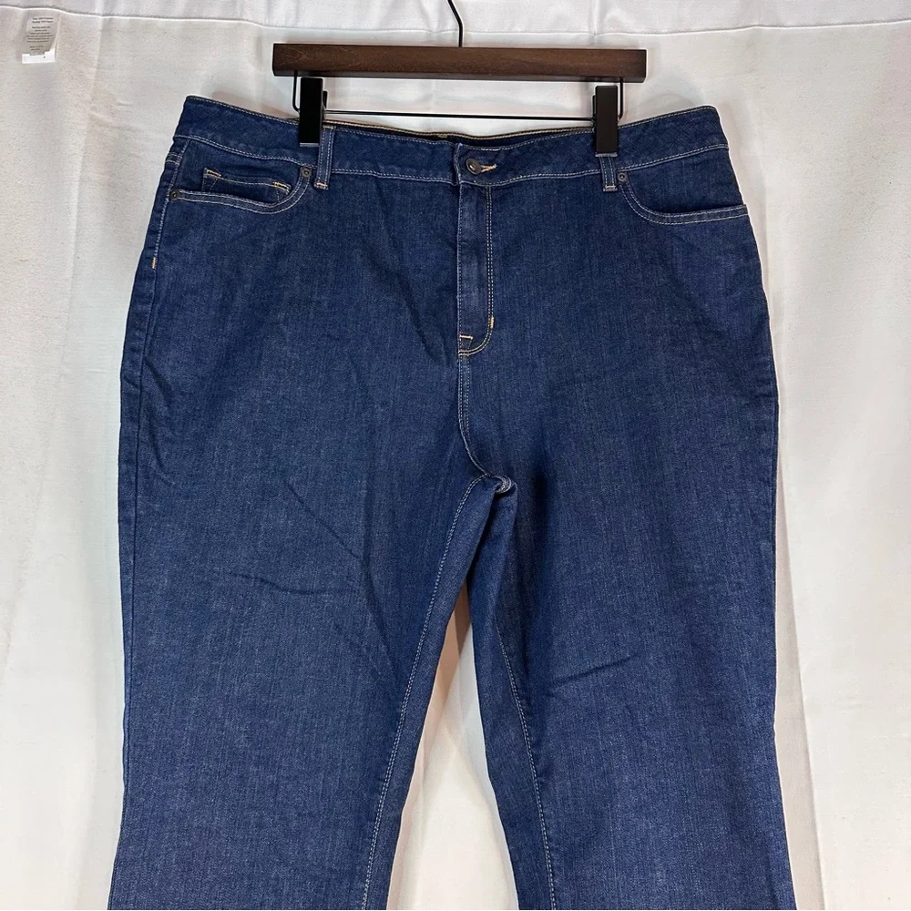 LL BEAN Women’s Size 20W Denim Jeans Classic Fit Stretch High Rise Straight Leg